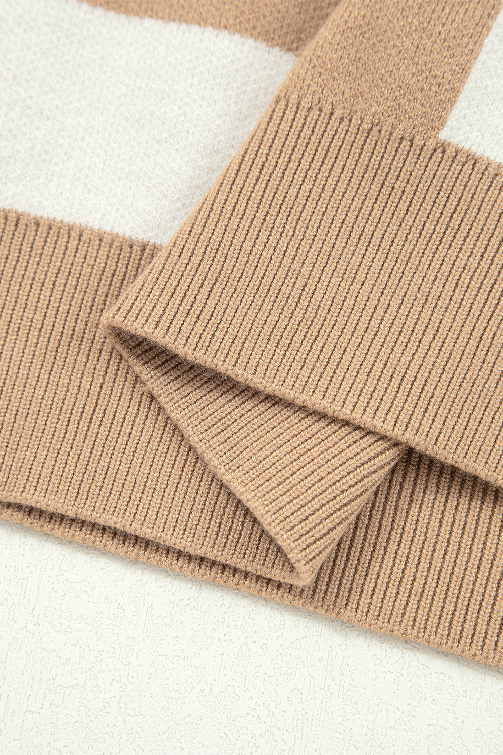 Light French Beige Checkered Pattern Loose Drop Shoulder Half Sleeve Sweater